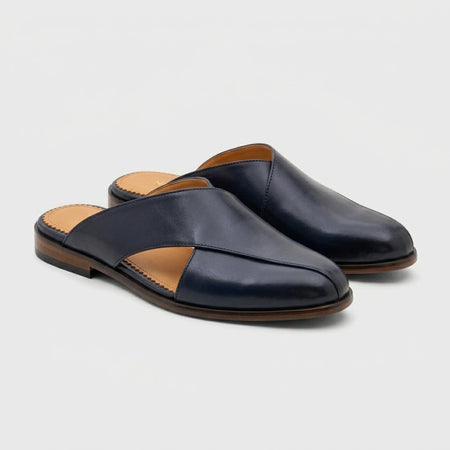 #color_navy-blue-leather