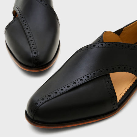 Classic Peshawari Brogue | Black Leather