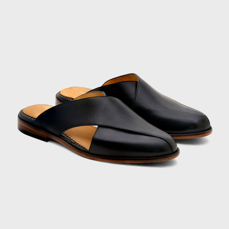 #color_black-leather