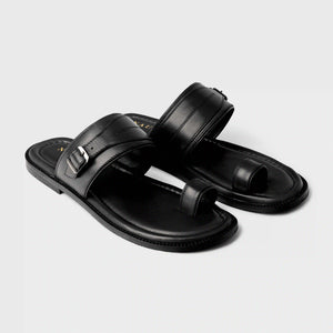 #color-black-leather