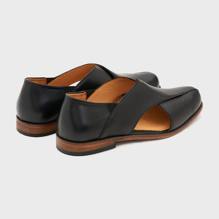 Peshauri 2.0 | Black Leather