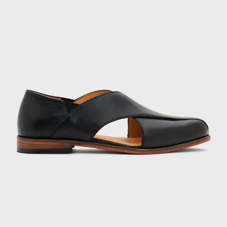 Peshauri 2.0 | Black Leather