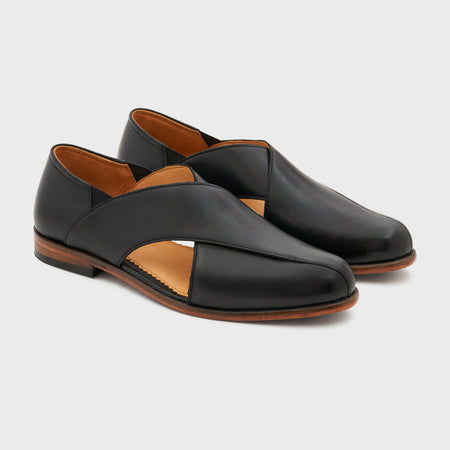 Peshauri 2.0 | Black Leather